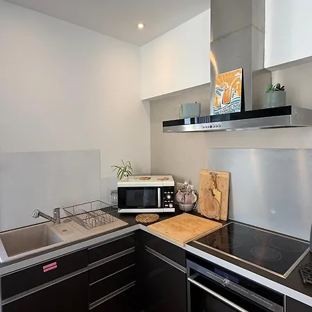 Apartment T2 Renove A 2 Pas Du Port Et De La *