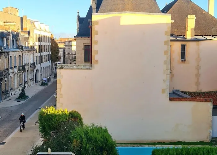 公寓 T2 Renove A 2 Pas Du Port Et De La 拉罗歇尔