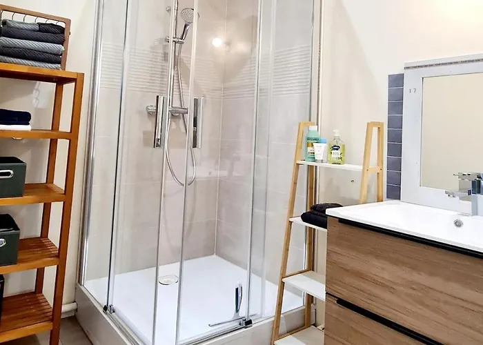 T2 Renove A 2 Pas Du Port Et De La